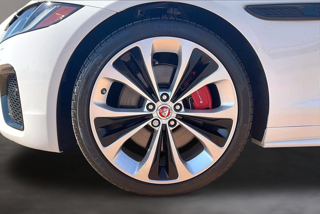Used 2022 Jaguar XF R-Dynamic SE AWD/4WD image 8
