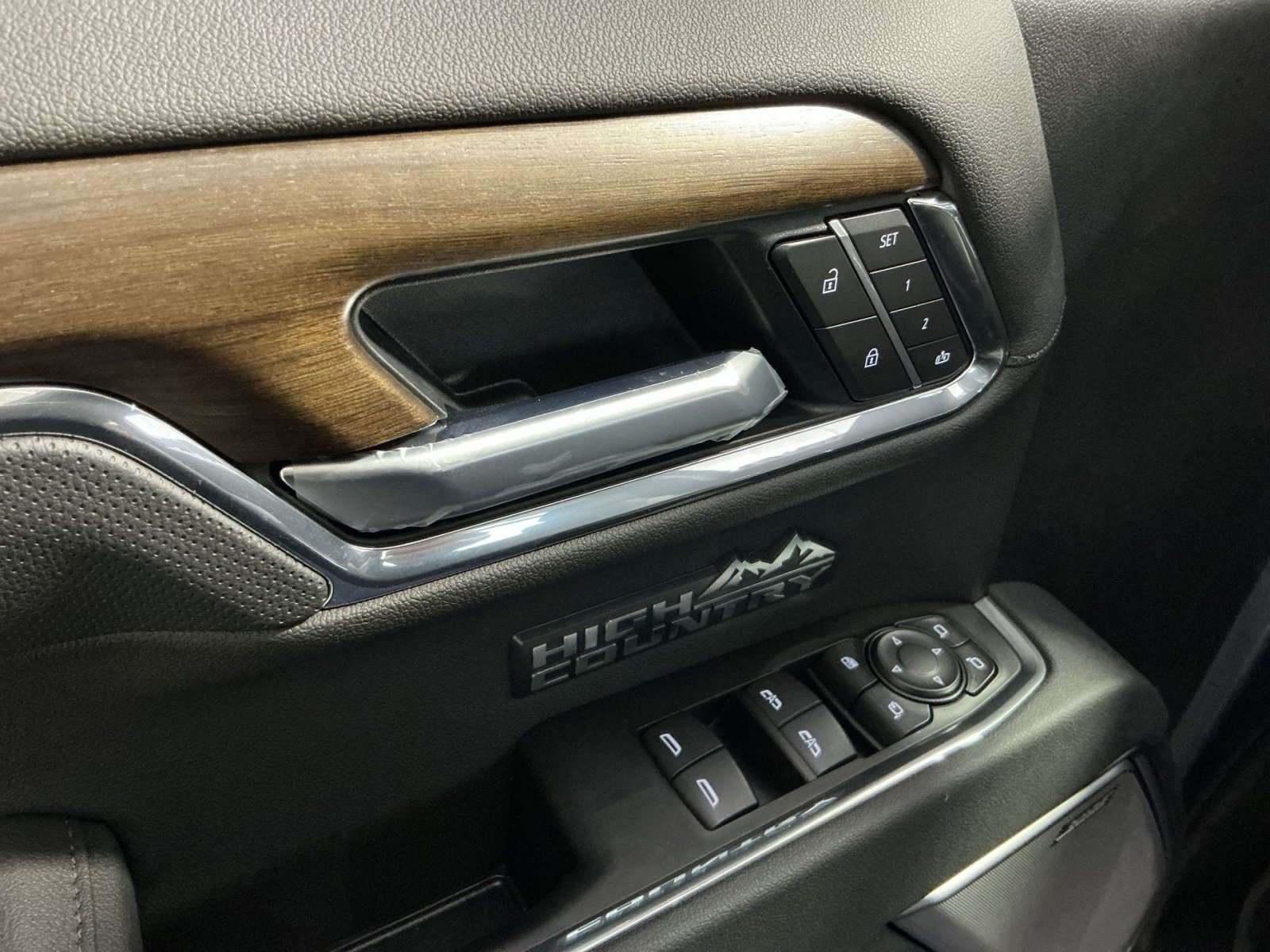 New 2026 Chevrolet Silverado 1500 High Country AWD/4WD image 16