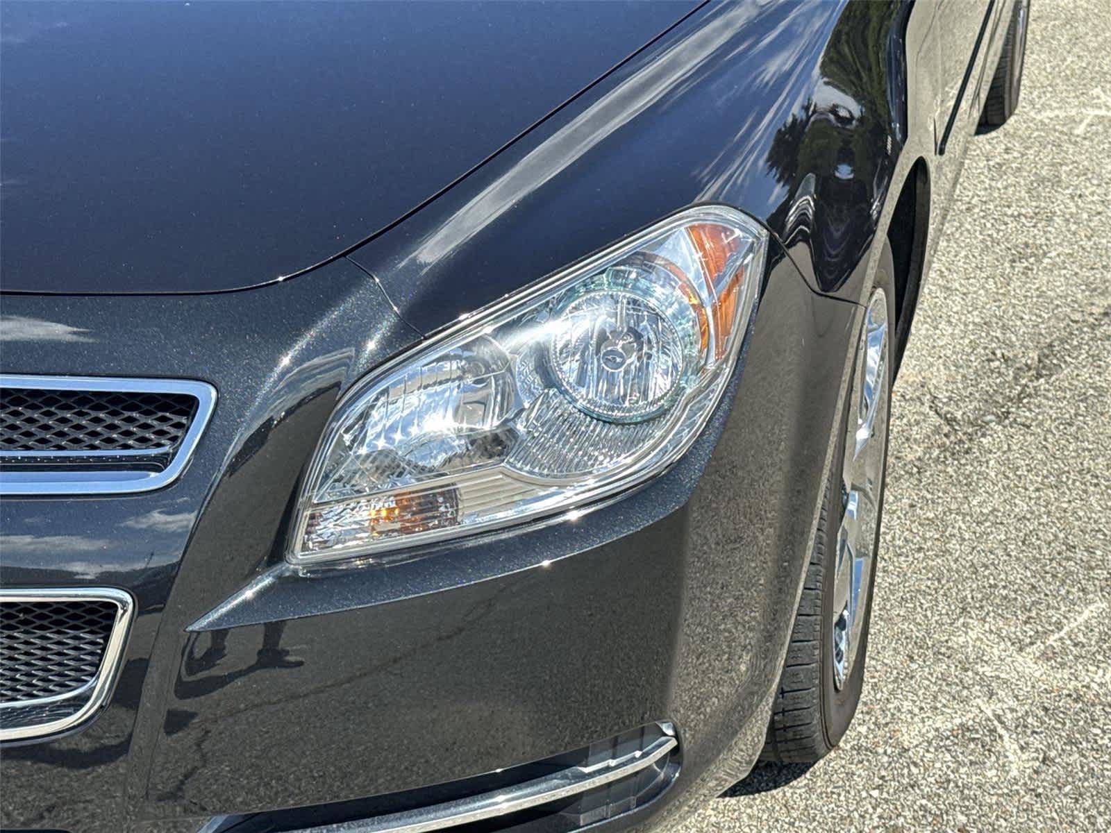 Used 2010 Chevrolet Malibu LT w/ Power Convenience Package FWD image 9