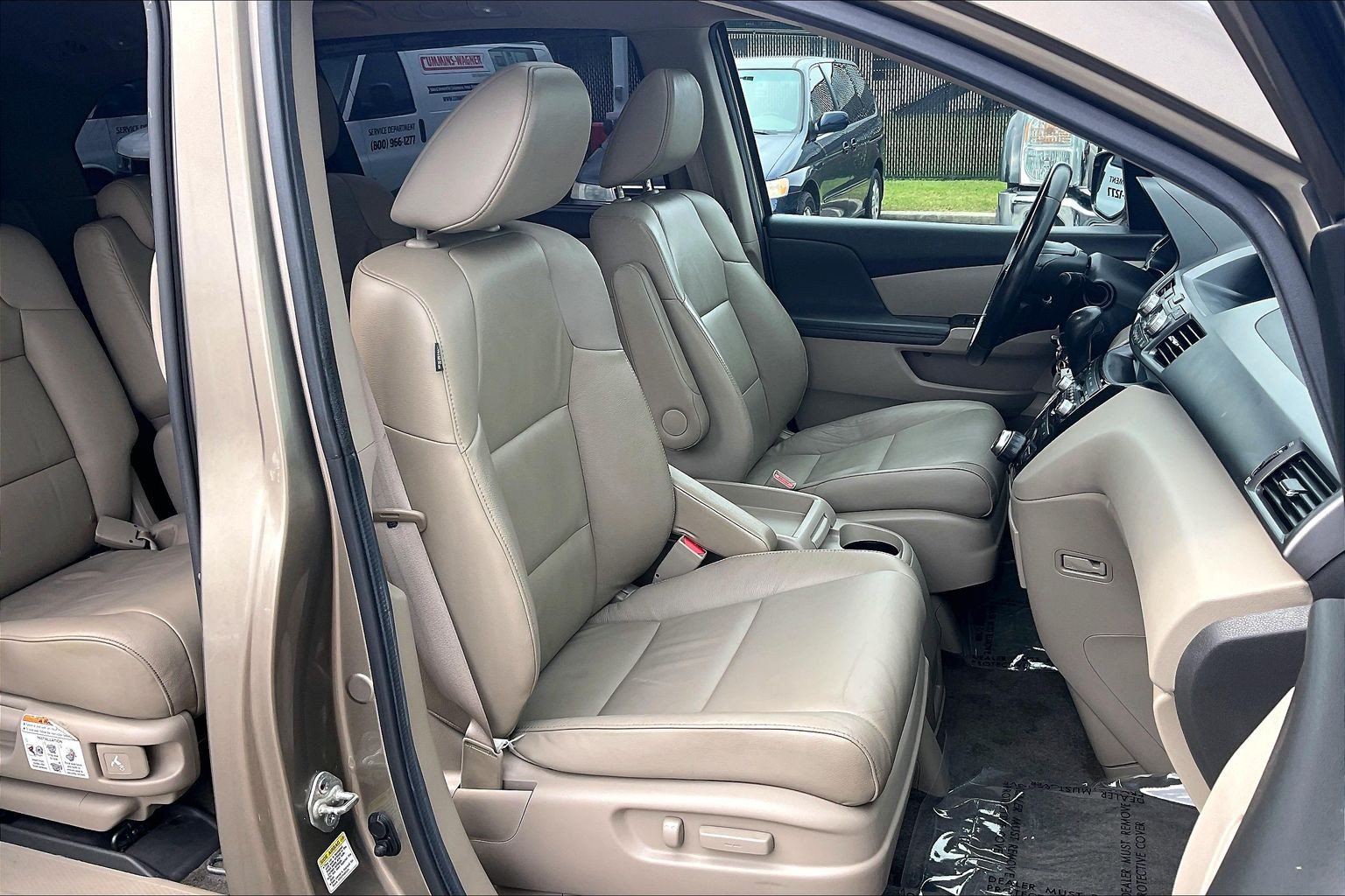 Used 2013 Honda Odyssey Touring image 9