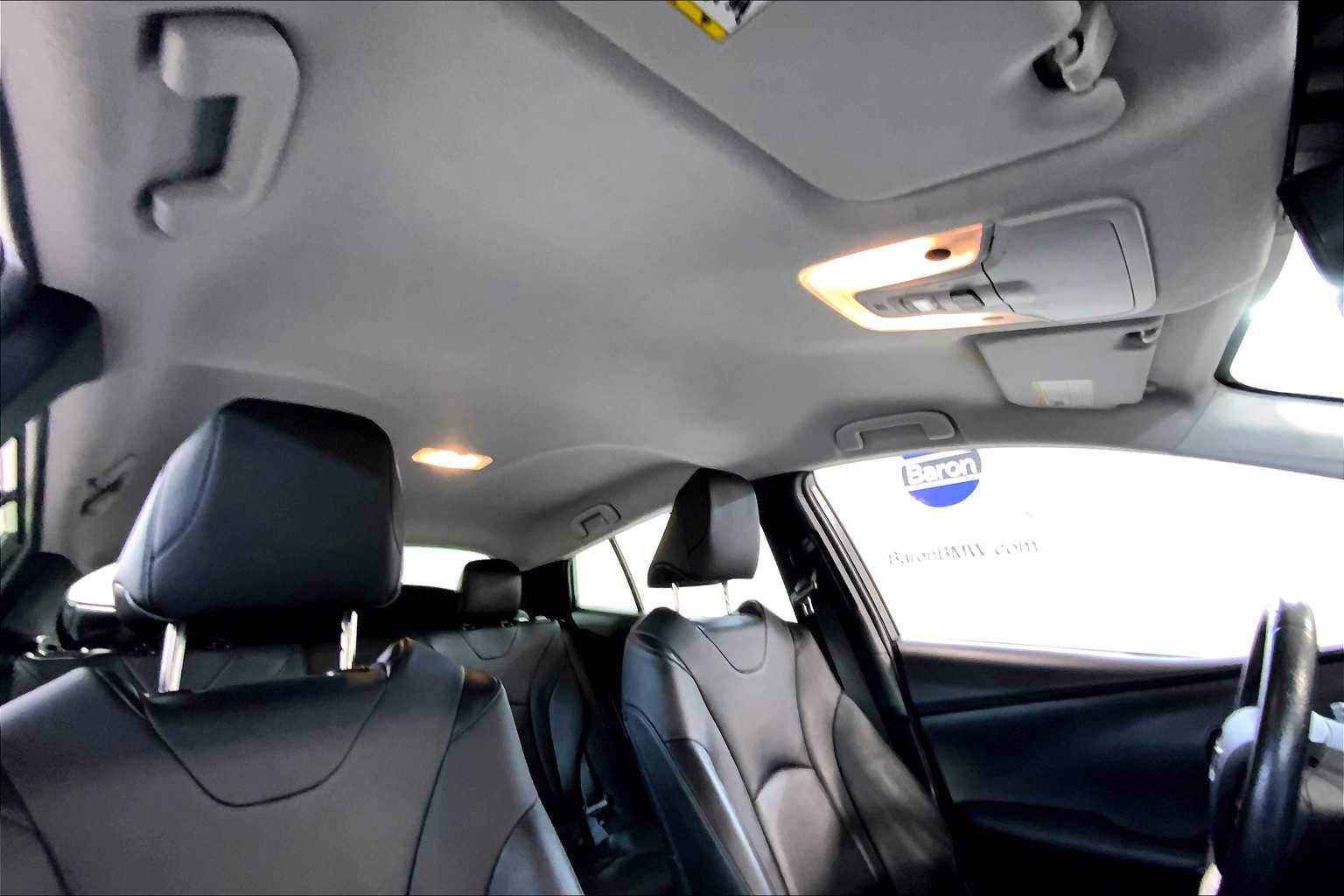Used 2017 Toyota Prius Prime Advanced image 13