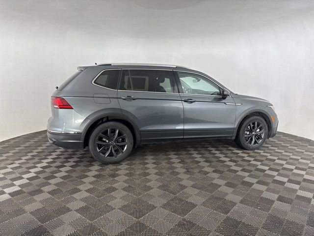 Used 2024 Volkswagen Tiguan SE image 8