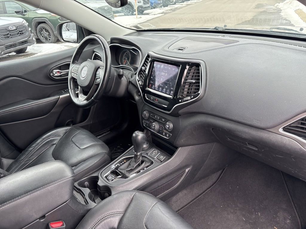Used 2019 Jeep Cherokee Limited image 8