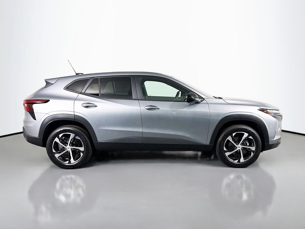 New 2026 Chevrolet Trax RS w/ Driver Confidence Package FWD image 9