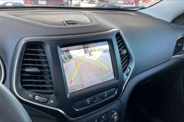 Used 2021 Jeep Cherokee Latitude Lux w/ Comfort/Convenience Group image 11