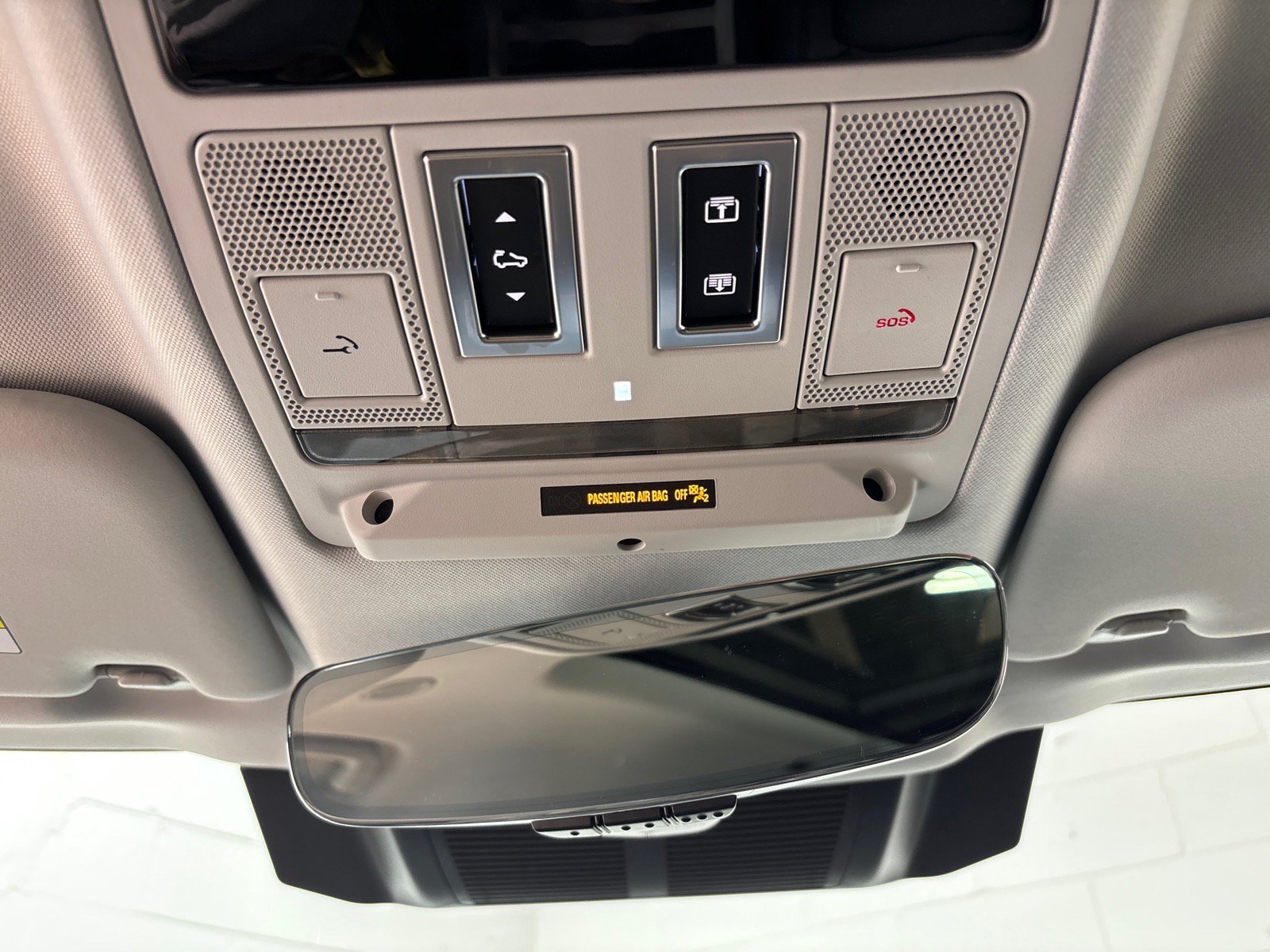 New 2025 Land Rover Defender 110 S AWD/4WD image 12