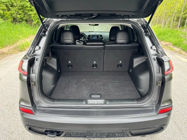 Used 2022 Jeep Cherokee Latitude AWD/4WD image 7