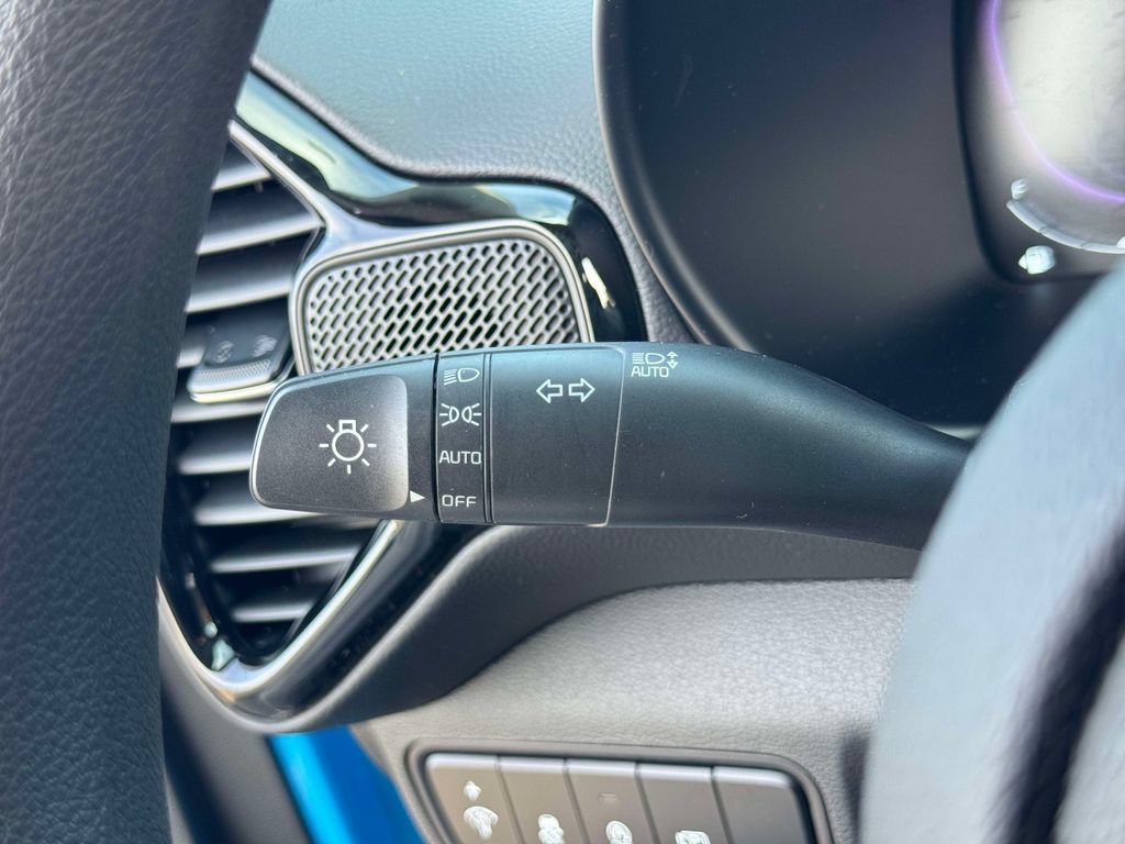 Used 2023 Kia Soul S FWD image 23