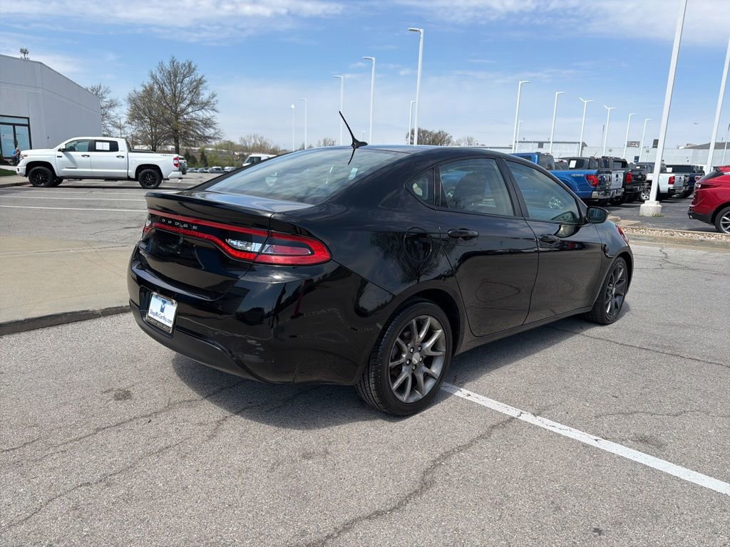 Used 2016 Dodge Dart SE w/ Convenience Group FWD image 3