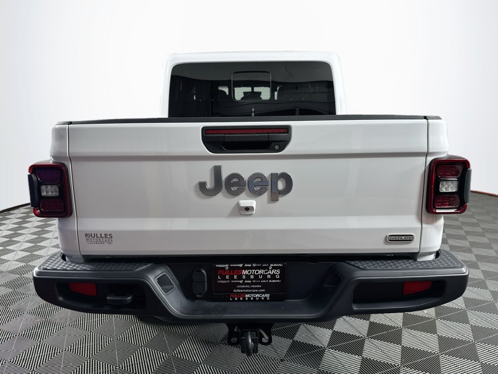 Used 2023 Jeep Gladiator Overland w/ LED Lighting Group AWD/4WD image 6