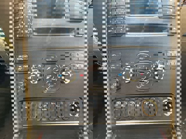 Used 2014 Volvo XC90 3.2 image 17