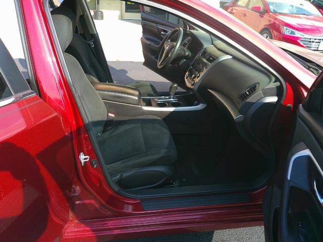 Used 2015 Nissan Altima 2.5 S w/ Power Driver Seat Package image 6