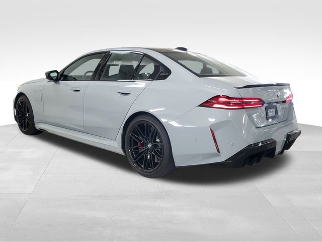 Used 2025 BMW M5 w/ Carbon Package image 4