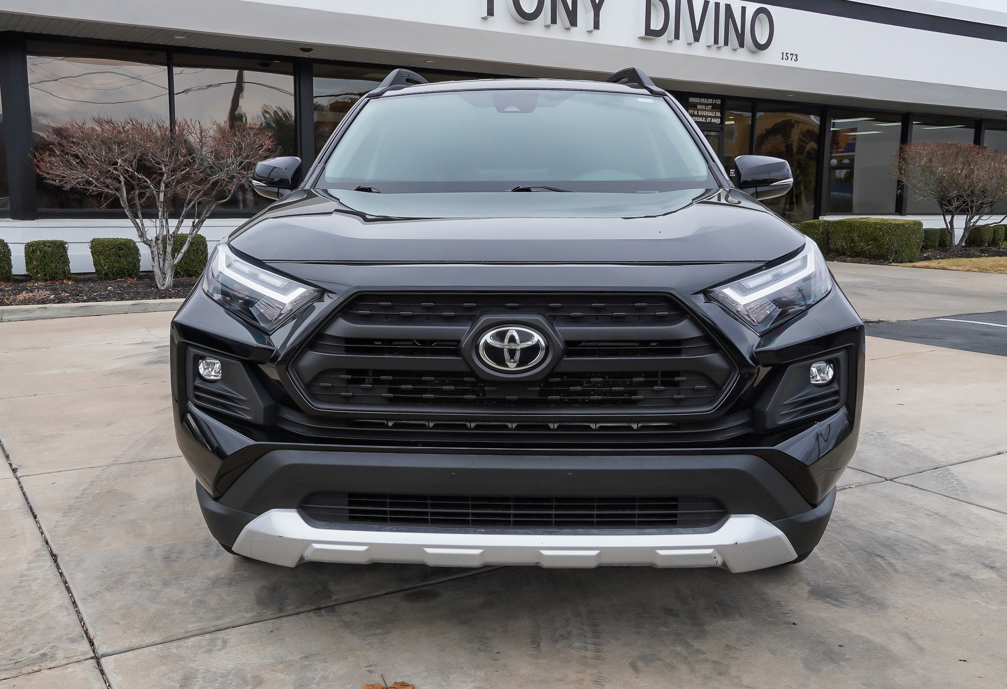 Used 2022 Toyota RAV4 Adventure image 3