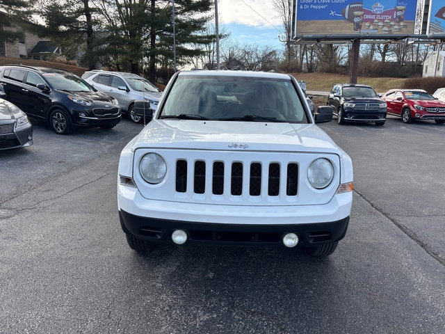Used 2014 Jeep Patriot Sport image 3