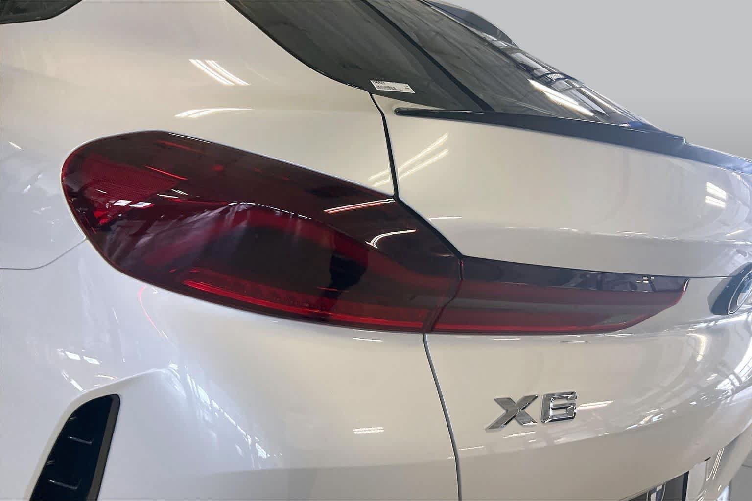 New 2027 BMW X6 xDrive40i AWD/4WD image 14