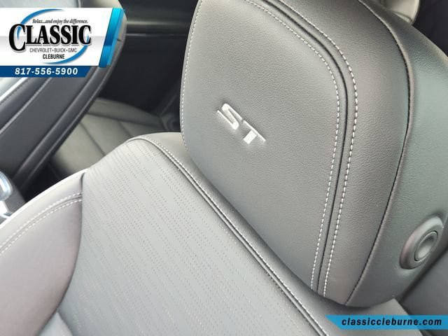 Used 2026 Buick Enclave Sport Touring FWD image 16