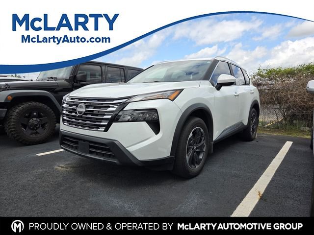 Used 2024 Nissan Rogue SV w/ SV Premium Package image 1