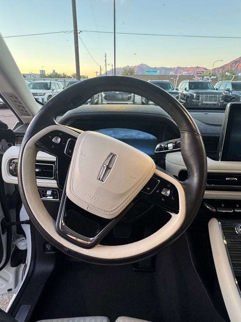 Used 2023 Lincoln Aviator Black Label w/ Dynamic Handling Package image 15