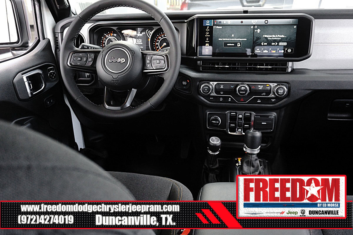 New 2025 Jeep Gladiator Sport image 17