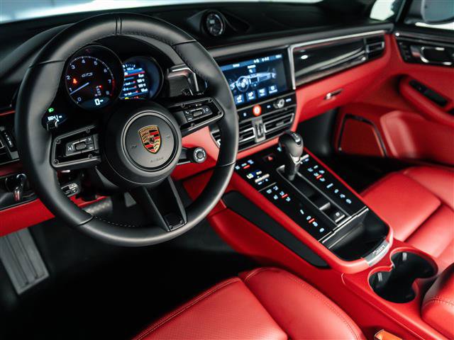 Certified 2026 Porsche Macan GTS AWD/4WD image 4