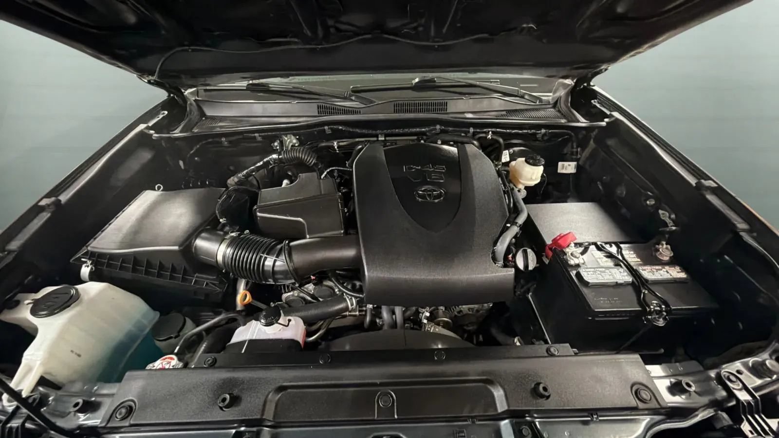 Used 2023 Toyota Tacoma SR5 RWD image 23