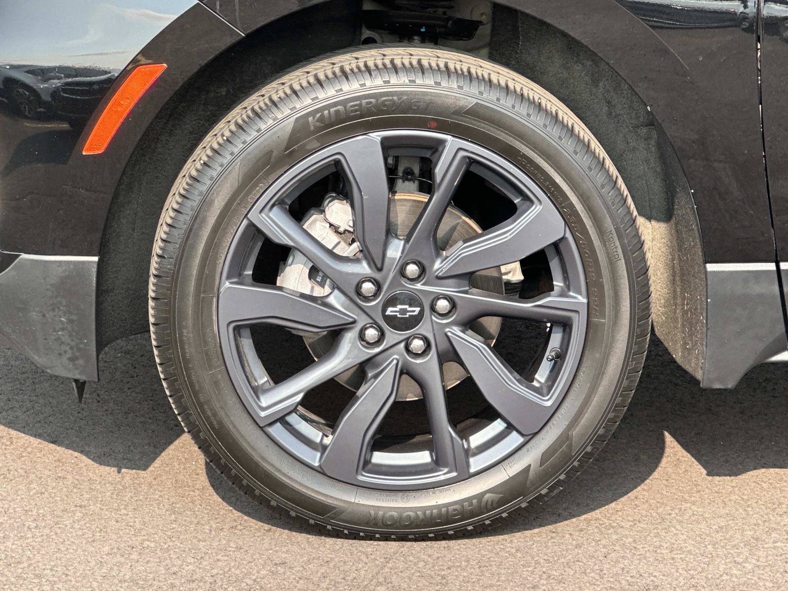 Certified 2023 Chevrolet Equinox RS w/ LPO, Floor Liner Package AWD/4WD image 8