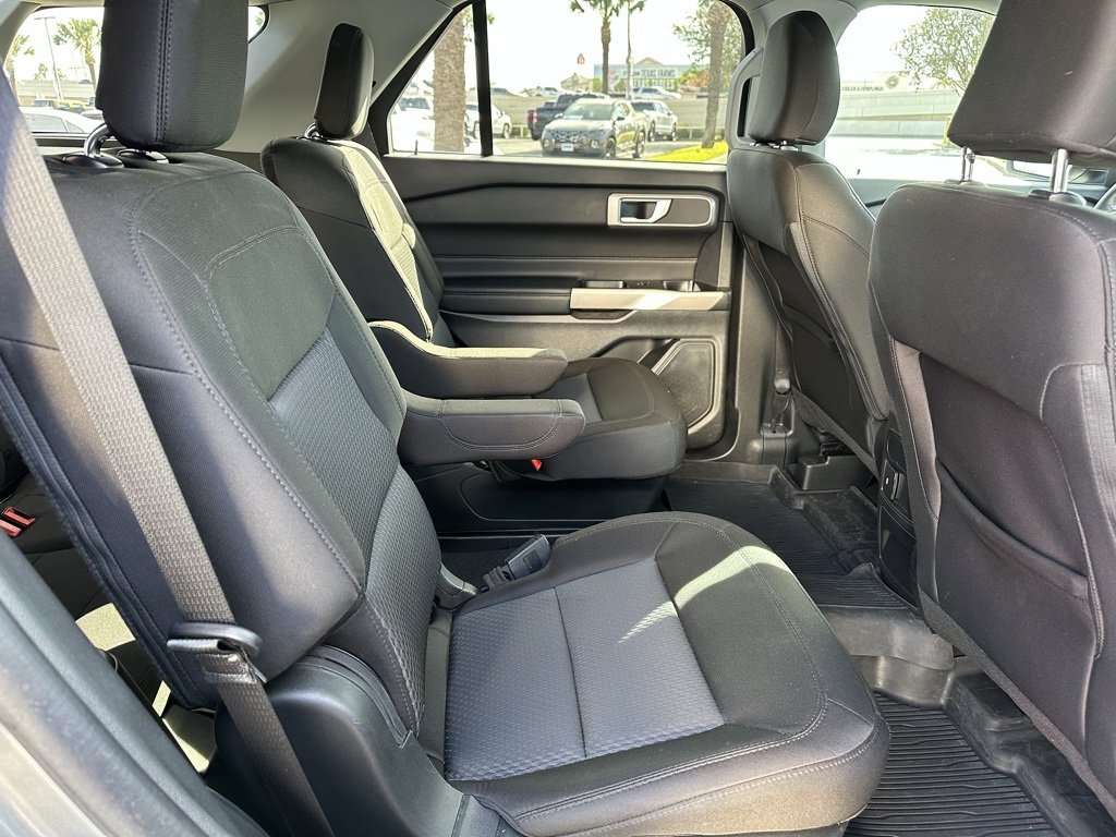 Used 2023 Ford Explorer XLT image 21