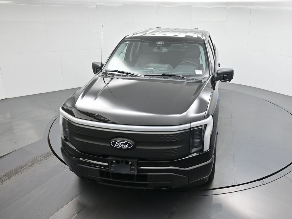 New 2025 Ford F150 Lightning XLT image 36