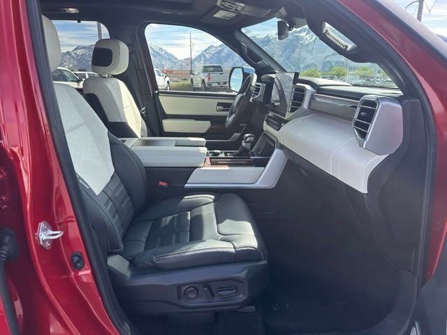 Used 2024 Toyota Sequoia Capstone AWD/4WD image 17