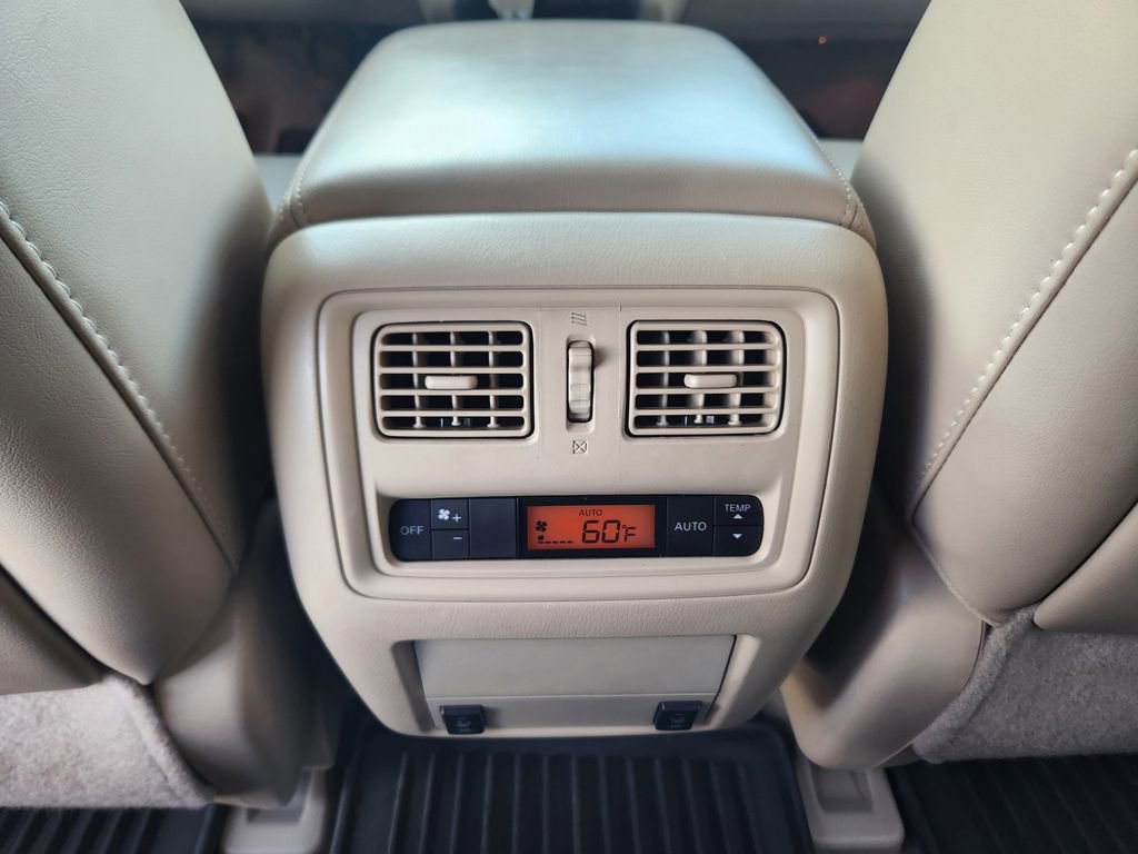 Used 2014 Nissan Pathfinder SL w/ SL Tech Package image 12