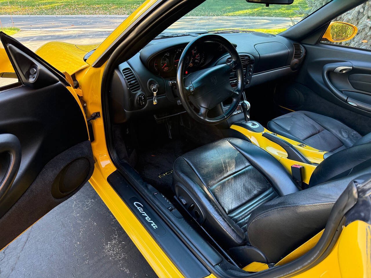 Used 2001 Porsche 911 Cabriolet image 99