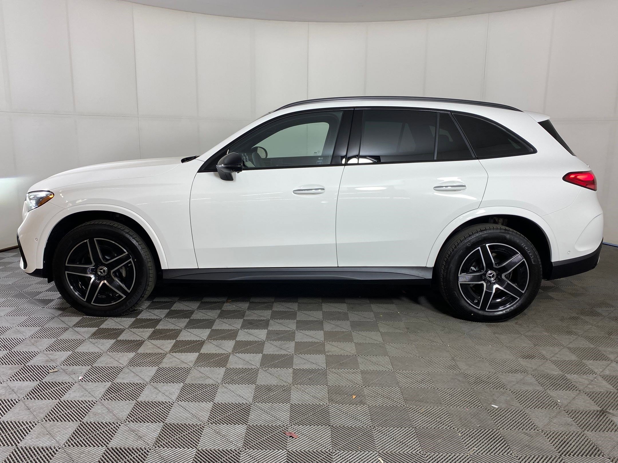 New 2026 Mercedes-Benz GLC 300 4MATIC video 2