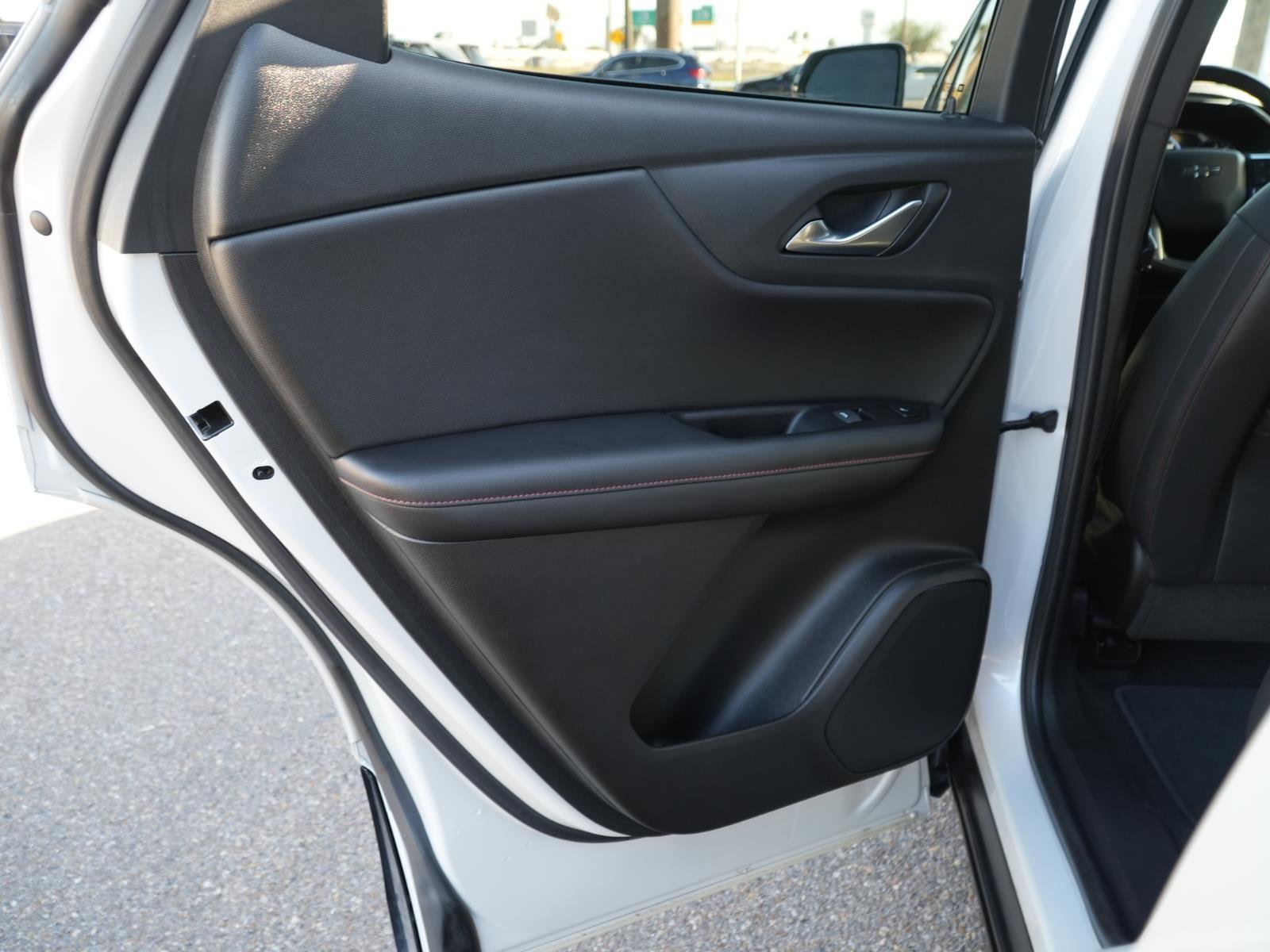 Used 2022 Chevrolet Blazer RS w/ Enhanced Convenience Package image 17