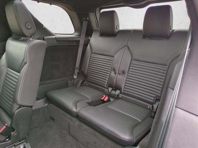 Used 2021 Land Rover Discovery S R-Dynamic image 23