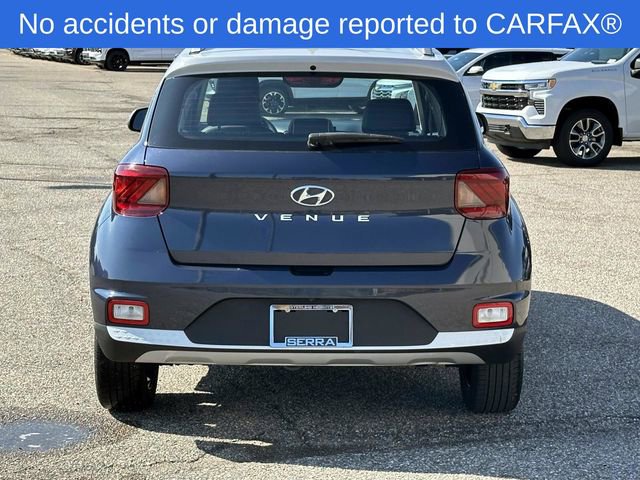 Used 2023 Hyundai Venue Limited image 6