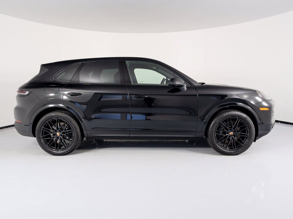 New 2026 Porsche Cayenne AWD/4WD image 12