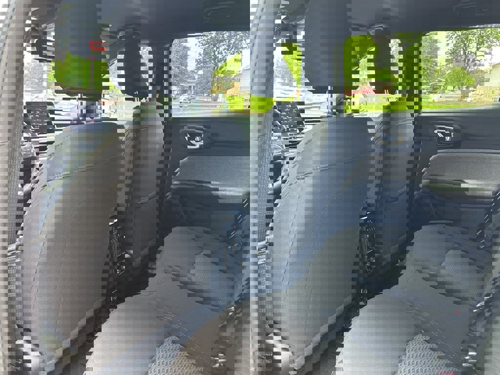 New 2025 Jeep Compass Sport image 13