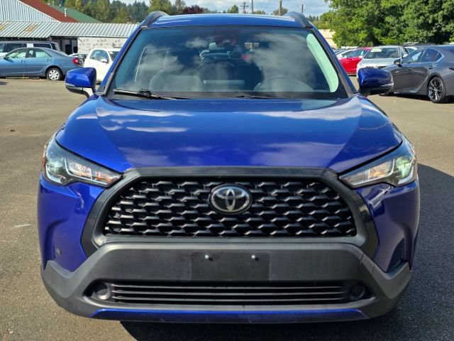 Used 2022 Toyota Corolla Cross LE AWD/4WD image 2