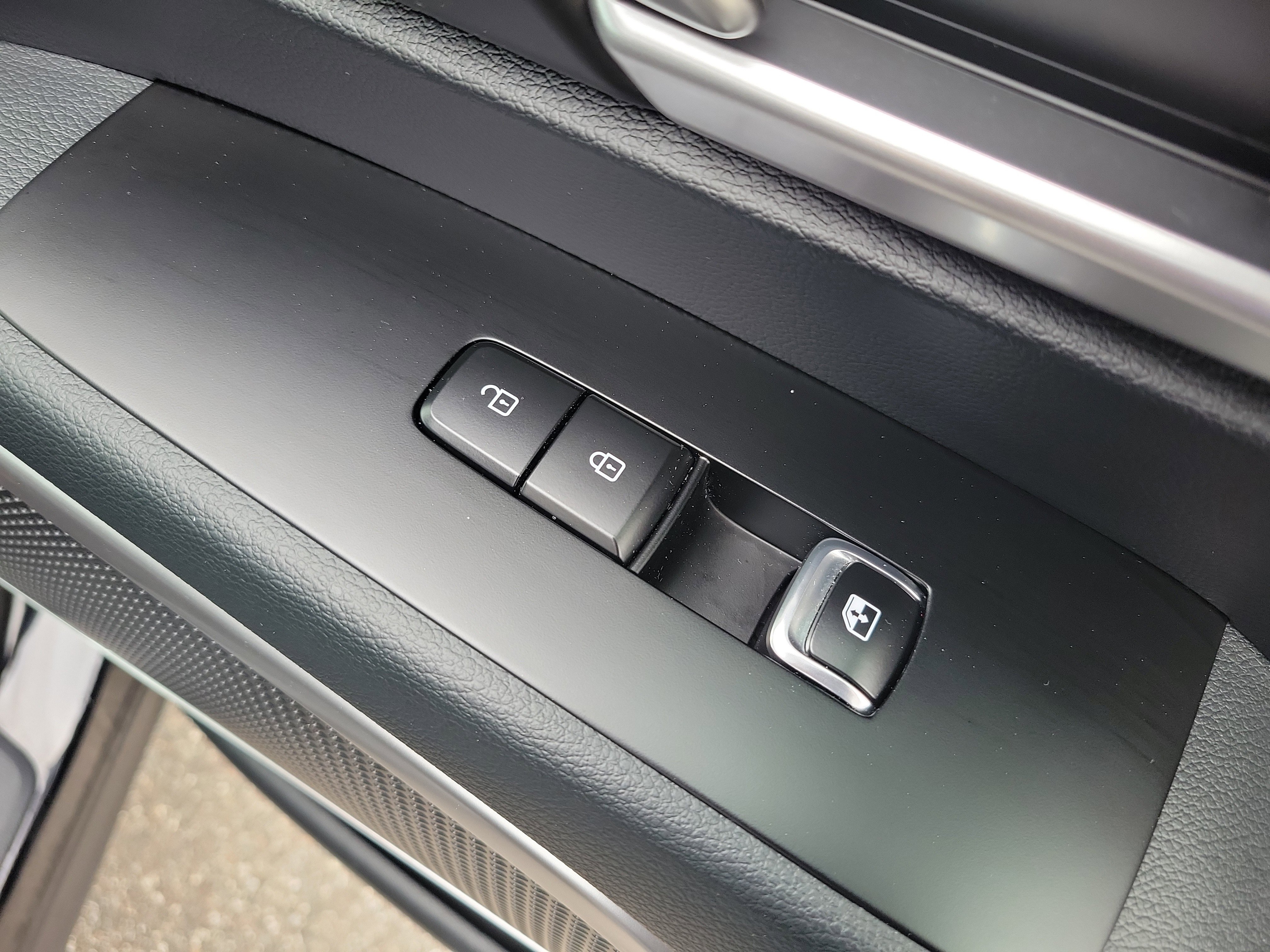 Used 2025 Kia Telluride S image 10