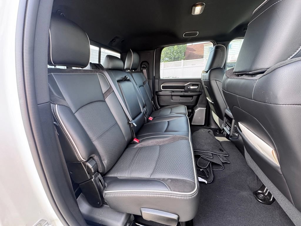 Used 2026 RAM 2500 Laramie AWD/4WD image 21
