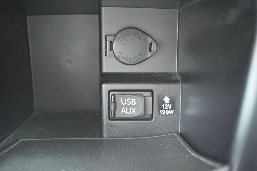 Used 2012 Toyota Camry SE FWD image 24