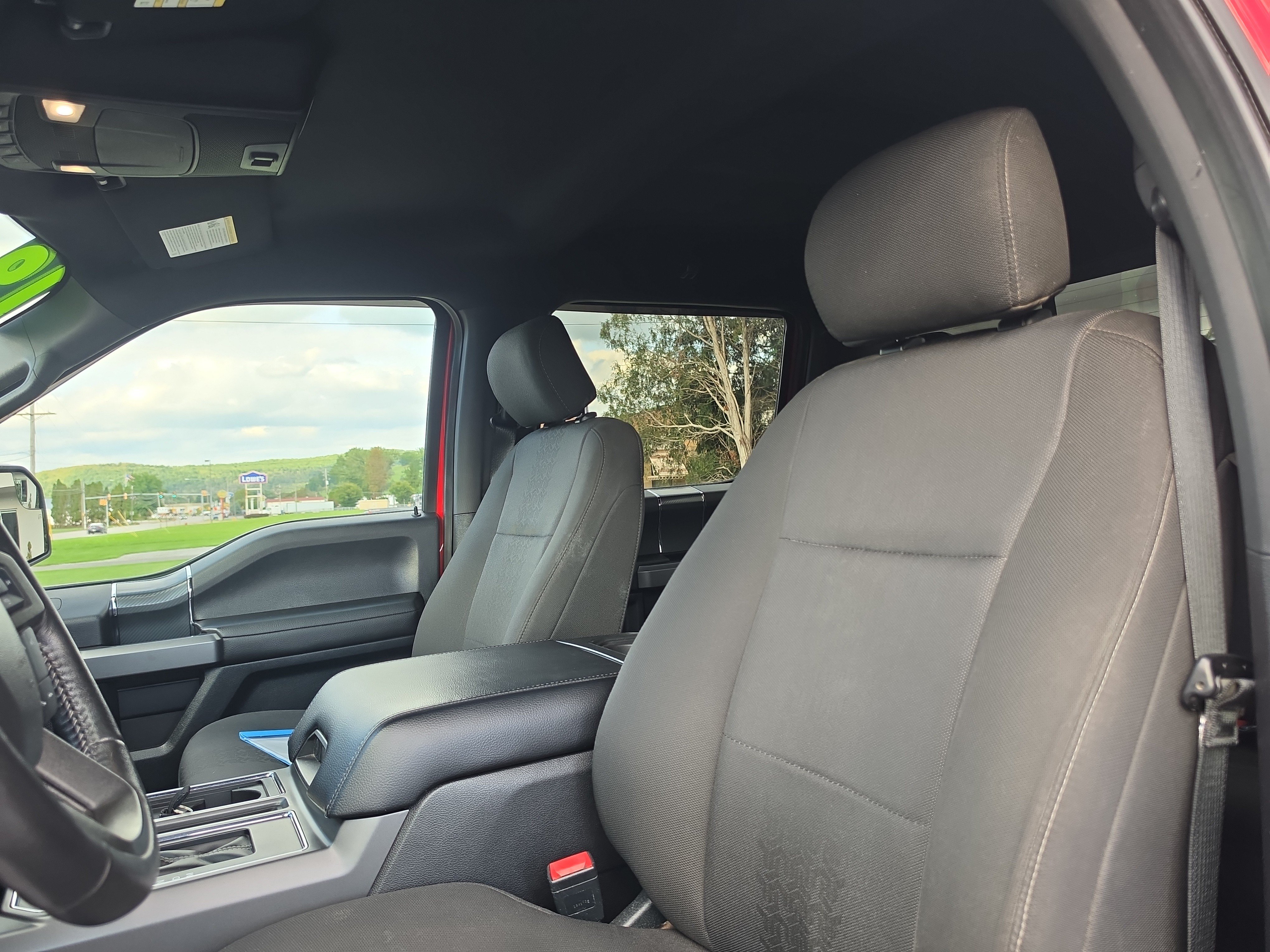 Used 2019 Ford F150 XLT w/ Equipment Group 302A Luxury AWD/4WD image 12