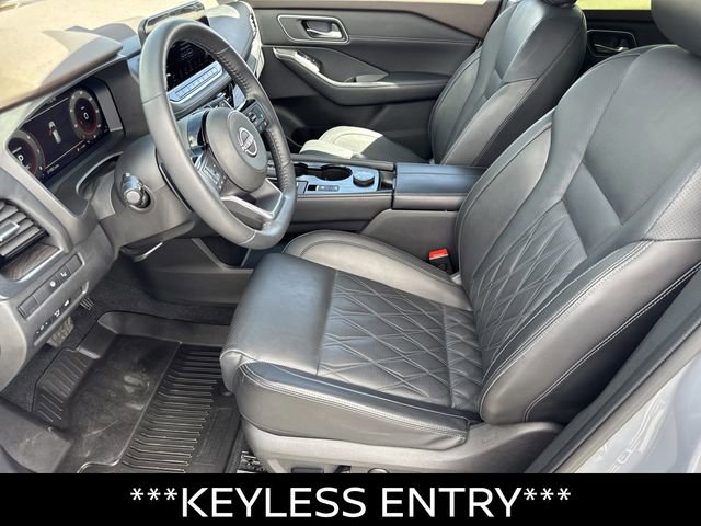 Certified 2023 Nissan Rogue Platinum w/ Platinum Premium Package AWD/4WD image 11
