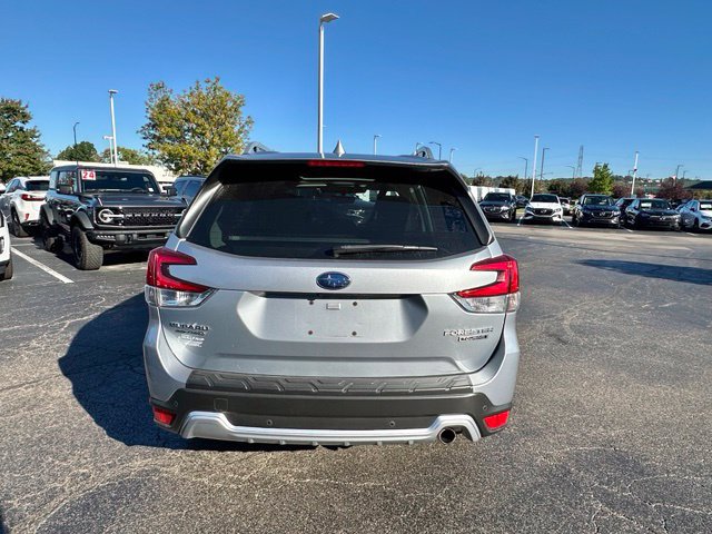 Used 2023 Subaru Forester Touring w/ Popular Package #3 AWD/4WD image 11