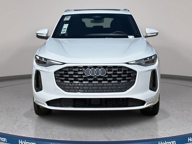 Certified 2025 Audi Q5 2.0T Premium Plus w/ Premium Plus image 2