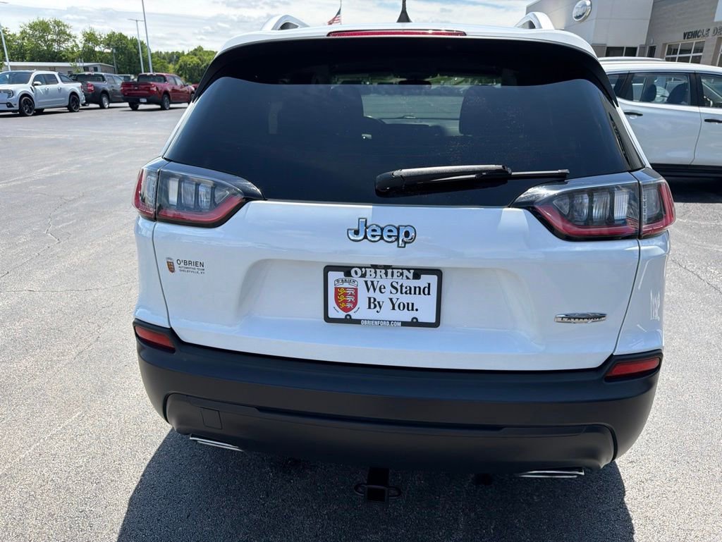 Used 2020 Jeep Cherokee Latitude w/ Cold Weather Group FWD image 3