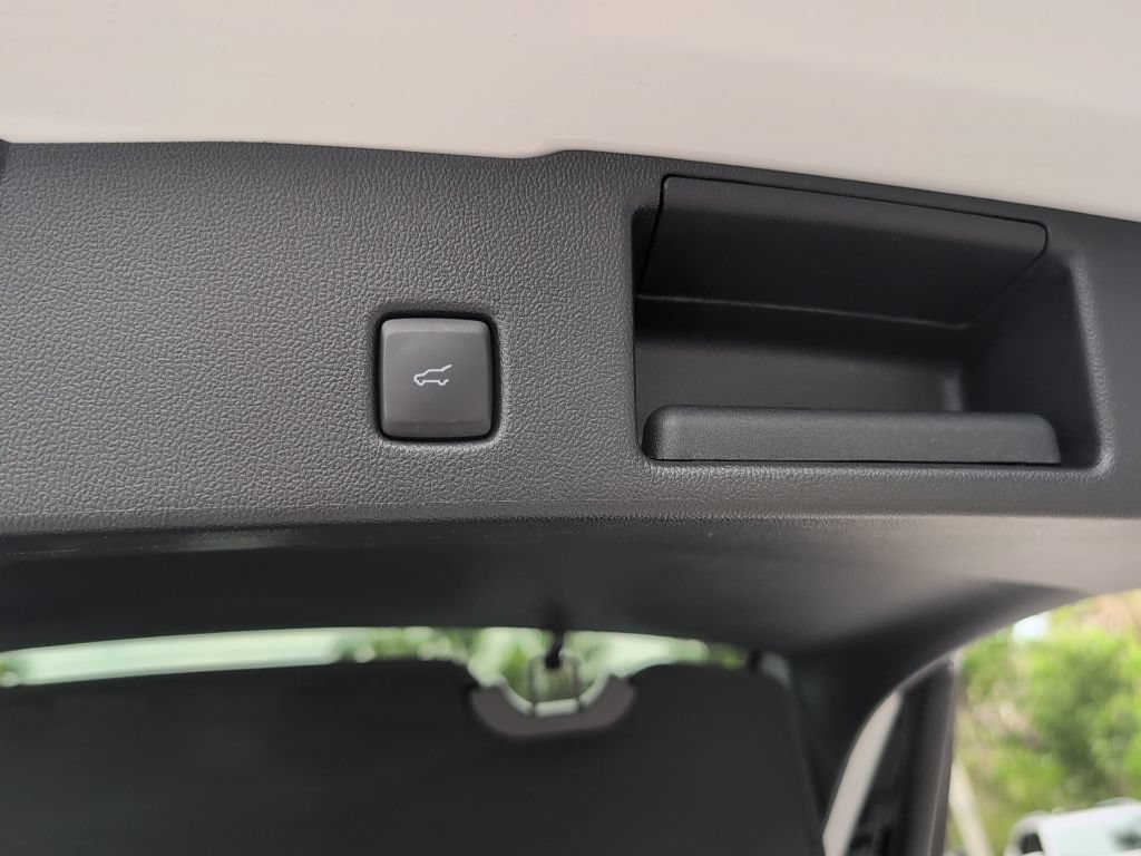 Used 2023 Ford Escape ST-Line w/ Tech Pack #1 FWD image 13