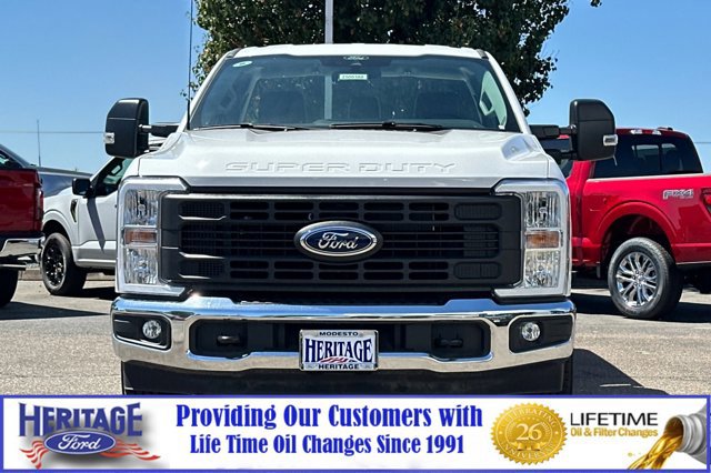 Used 2025 Ford F250 XL w/ XL Chrome Package image 9