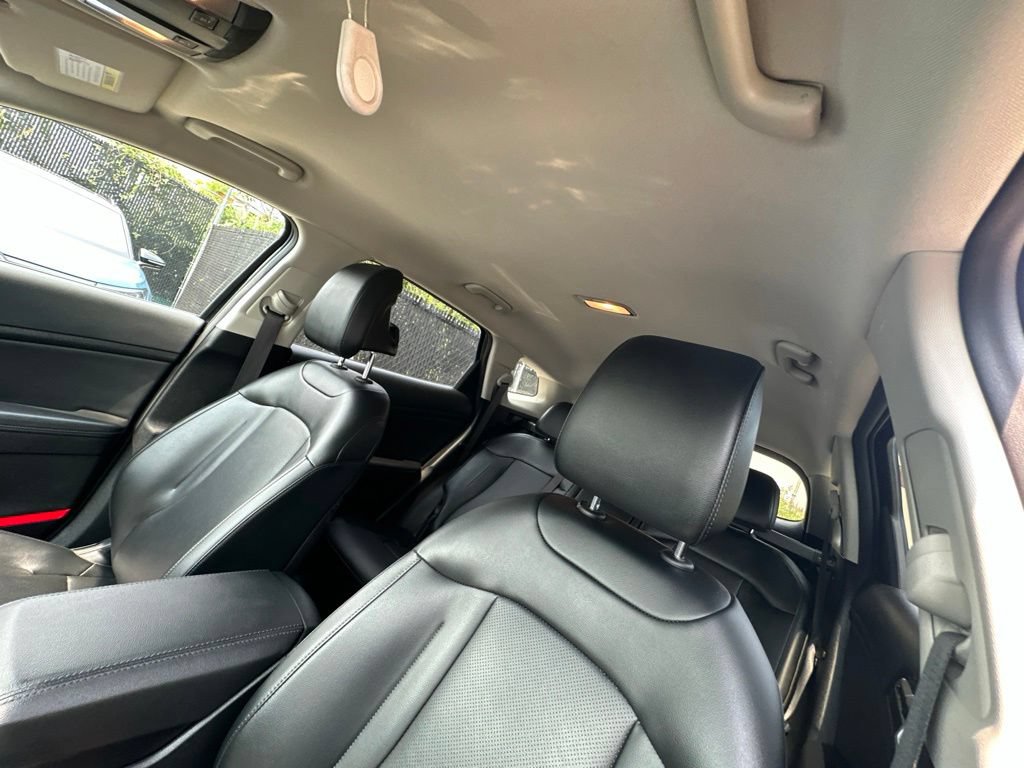 Used 2024 Kia Sportage EX AWD/4WD image 14